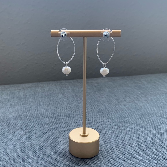 Delicate Silver Earrings with Pearls - Picture 2 of 5